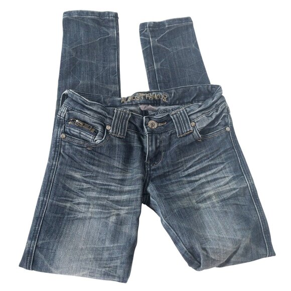 Almost Famous Y2K Low Rise Juniors Size 3 Faded Detail Pocket Dark Denim - Picture 4 of 14